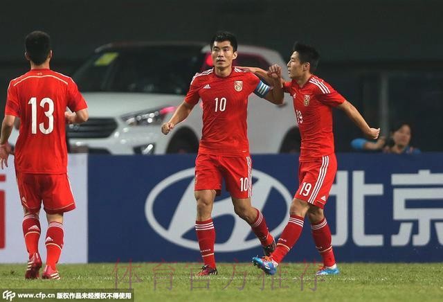热身赛-郑智武磊各入一球 国足2-1胜巴拉圭 热身赛-郑智武磊各入一球 国足2-1胜巴拉圭